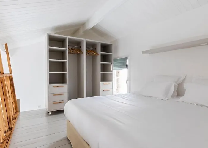 Apartahotel Côté Océan 4*